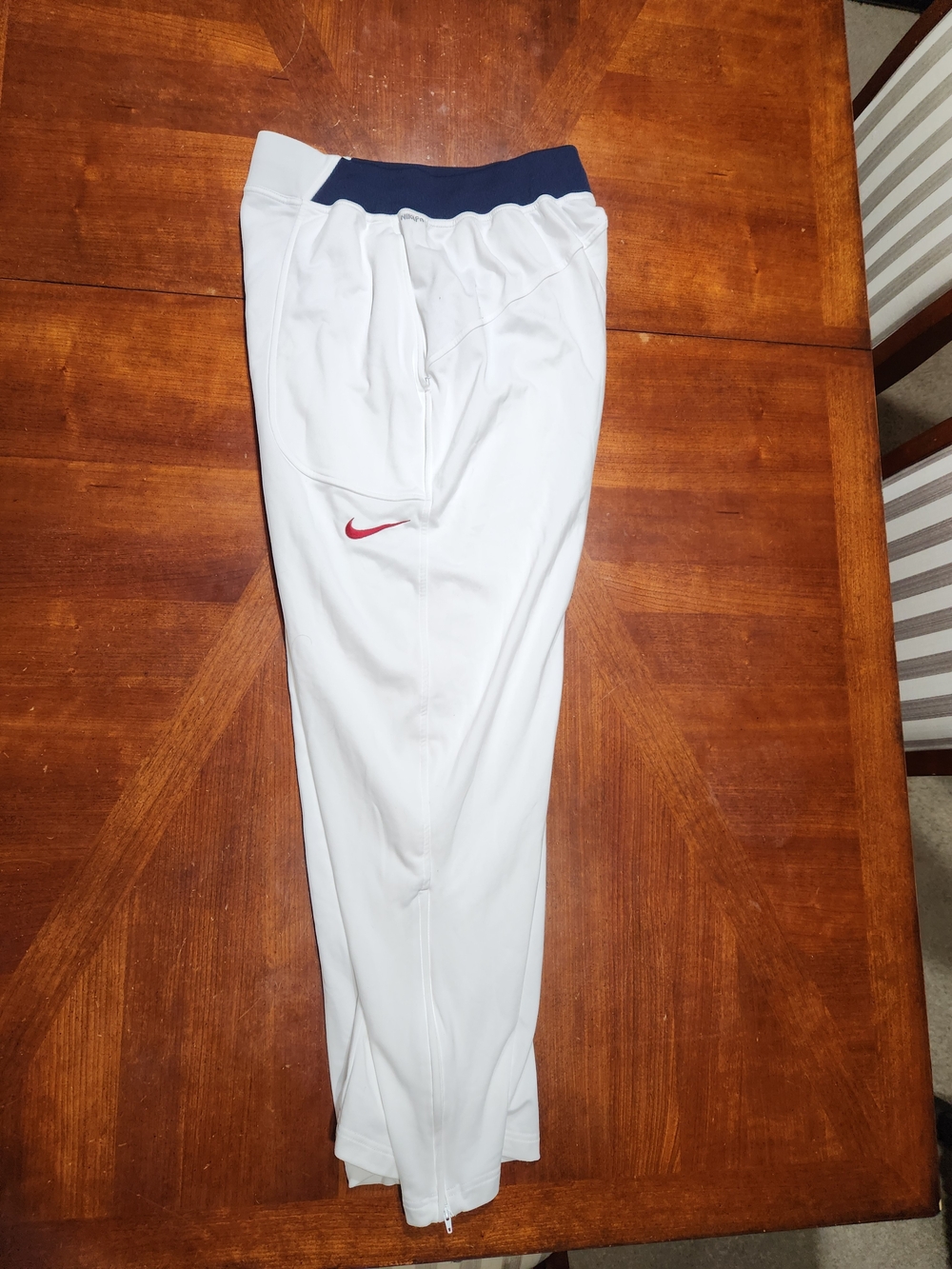 Nike White Athletic Basketball Pants with Navy Waistband Men Large